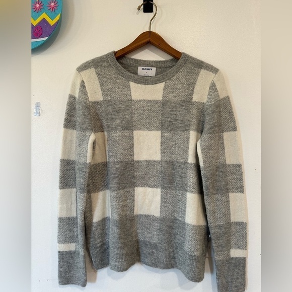 Old Navy Sweaters - Old Navy Check Crewneck Long Sleeve Sweater Women's Medium Gray Preppy Soft